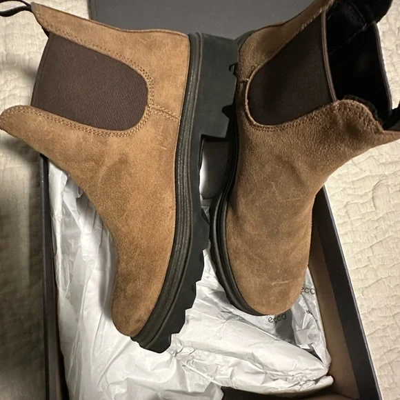 ECCO Womens Grainer Cocoa Brown Suede Chelsea Boots - Picture 2 of 6